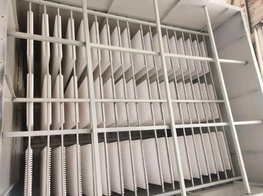 ���հ������